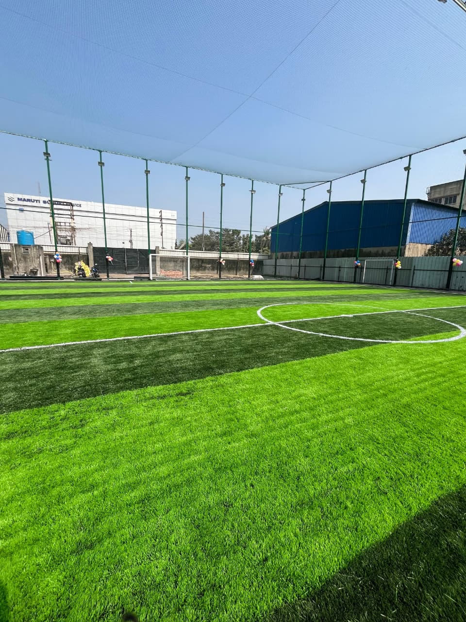 The turf in daylight with the centre circle marked